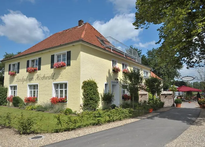 Hotel Landgut Am Hochwald 3*